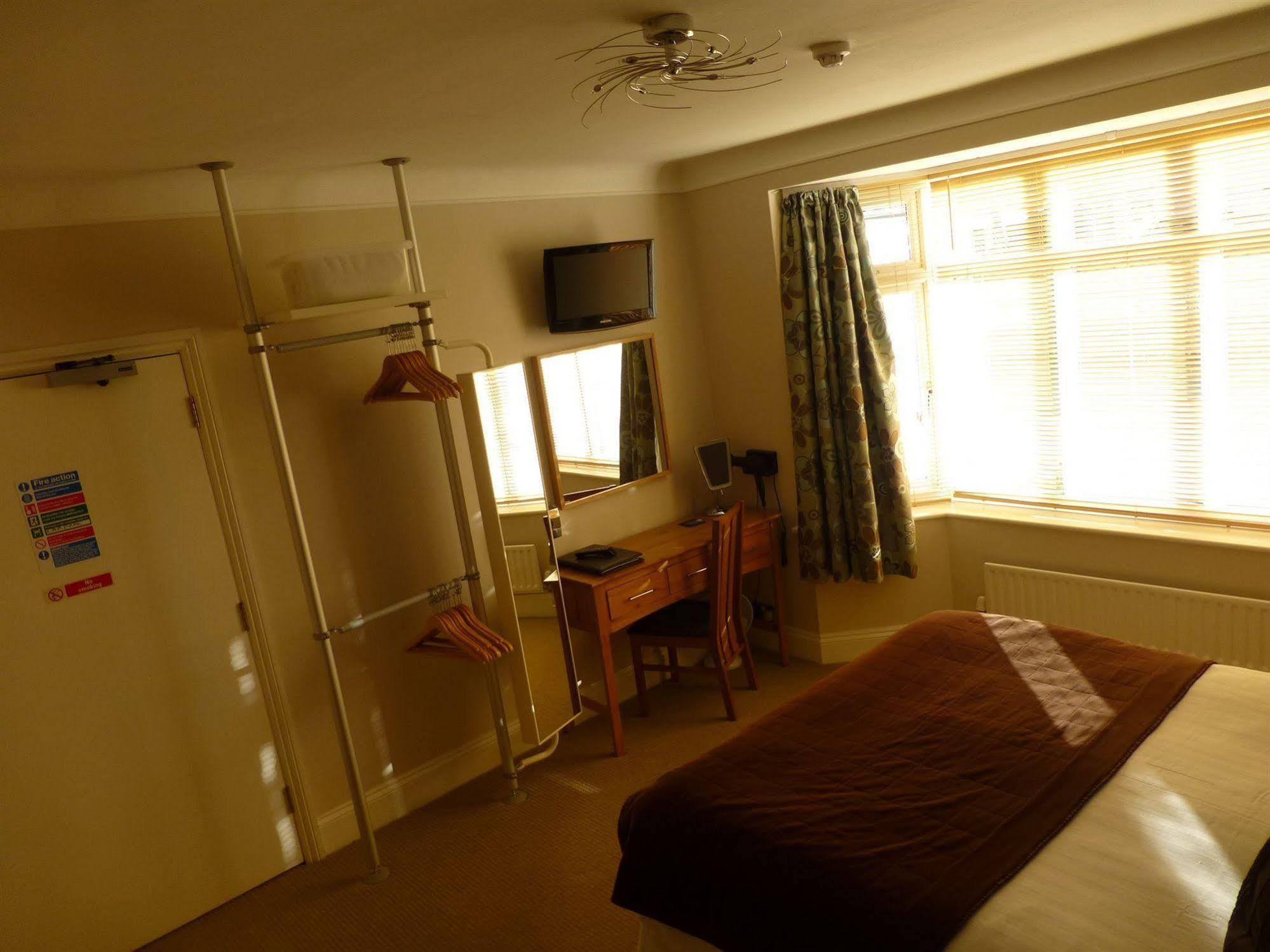 Waters Reach Guest House Christchurch  Exteriör bild