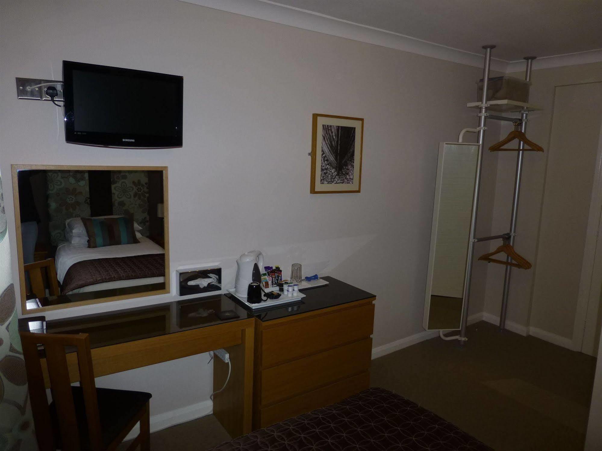 Waters Reach Guest House Christchurch  Exteriör bild